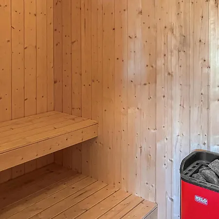 公寓 Amazing In With Sauna